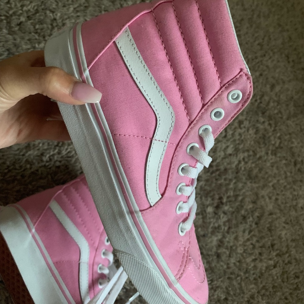 vans! - Picture 2 of 6